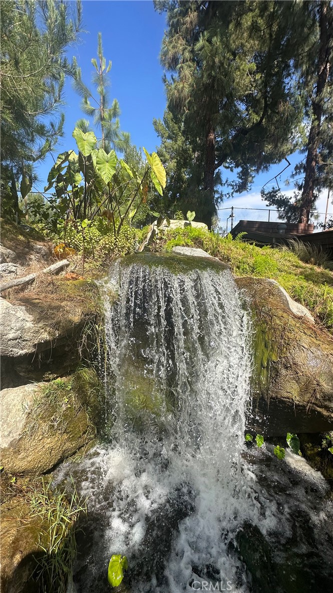 https://media.crmls.org/medias/671879e3-8ccd-4353-8e04-62ae5959a99b.jpg?preset=X-Large
