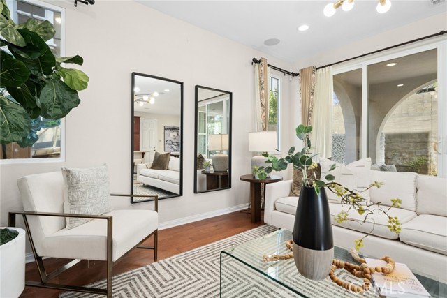 Detail Gallery Image 14 of 75 For 101 Newington, Irvine,  CA 92618 - 4 Beds | 3/1 Baths