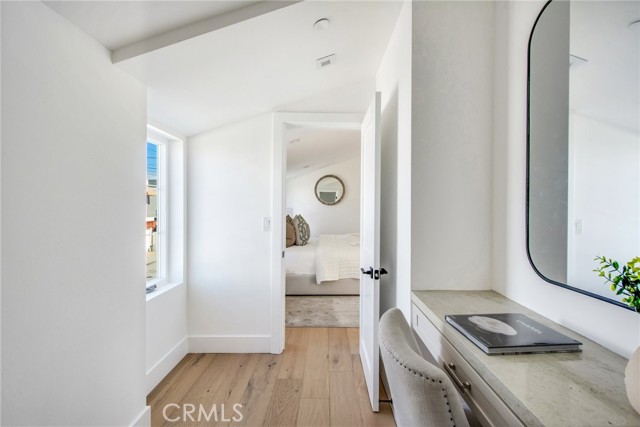1103 Balboa Avenue, Newport Beach CA: https://media.crmls.org/medias/6719441c-06c5-4fd7-991e-a058f6f91315.jpg