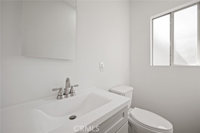 Detail Gallery Image 29 of 42 For 7445 Balcom Ave, Reseda,  CA 91335 - 4 Beds | 2 Baths