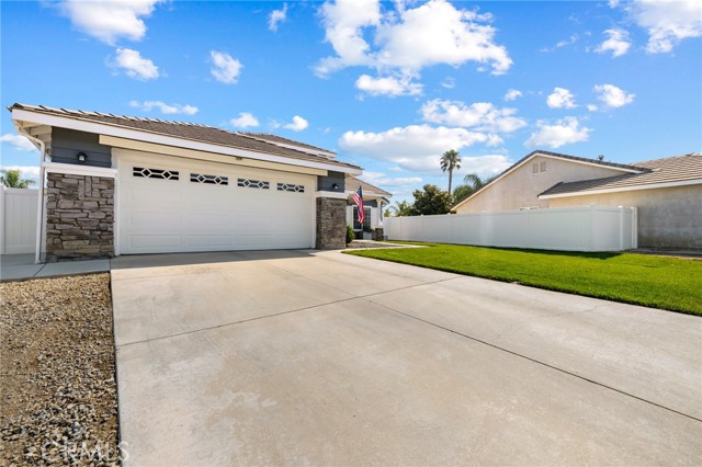 Detail Gallery Image 7 of 60 For 20152 Mapleleaf Ct, Wildomar,  CA 92595 - 3 Beds | 2 Baths