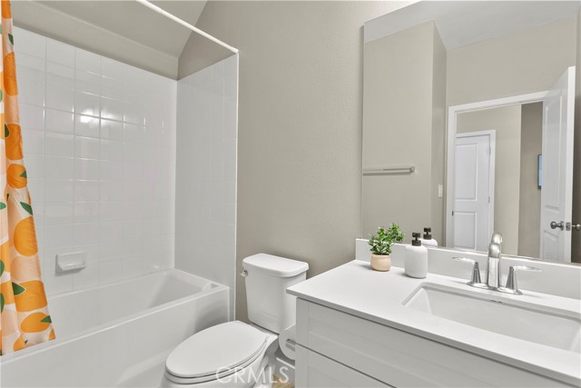 Detail Gallery Image 22 of 30 For 9303 Alondra Bld #4,  Bellflower,  CA 90706 - 4 Beds | 3/1 Baths