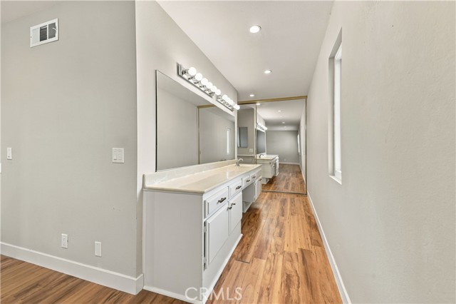 3375 Hidden Creek photo 14