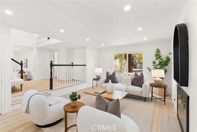 Detail Gallery Image 12 of 46 For 4287 via Norte, Cypress,  CA 90630 - 5 Beds | 2/1 Baths