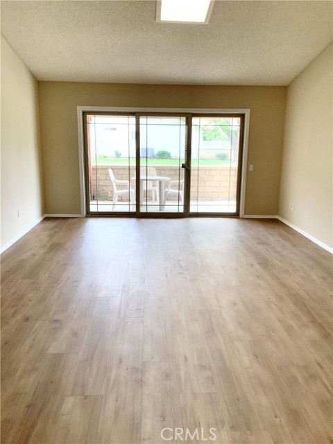 17222 Village 17 photo 3