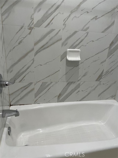 Detail Gallery Image 28 of 38 For 926 W. La Jolla St #E,  Placentia,  CA 92870 - 4 Beds | 4 Baths