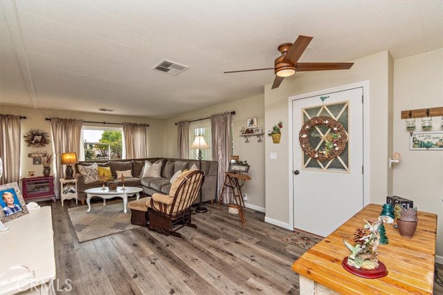 209 Pollock Lane photo 8