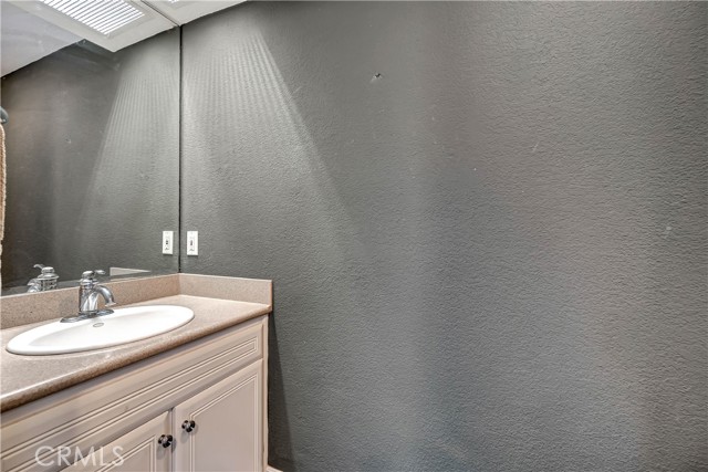 Detail Gallery Image 18 of 36 For 16396 Martin Ln #118,  Huntington Beach,  CA 92649 - 2 Beds | 2/1 Baths