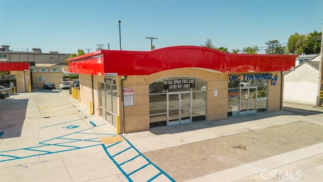  Commercial for Sale in Valley Village, California