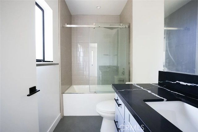 Detail Gallery Image 25 of 54 For 8034 036,038 Fair Ave, Sun Valley,  CA 91352 - – Beds | – Baths