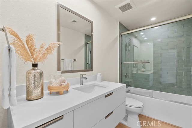 24572 Harbor View Drive, Dana Point CA: https://media.crmls.org/medias/671e83f4-37d0-41cc-b818-0bb3035bc999.jpg