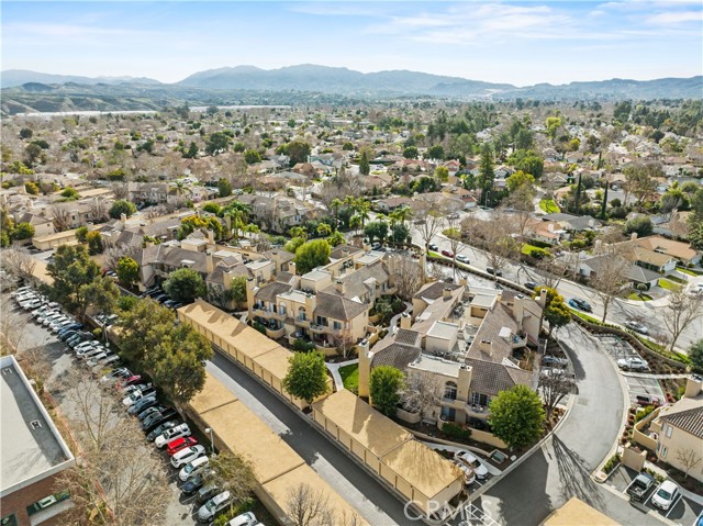 23839 Del Monte Drive, Valencia CA: https://media.crmls.org/medias/671efee6-7069-4e29-aa2b-4ec3f4b66341.jpg