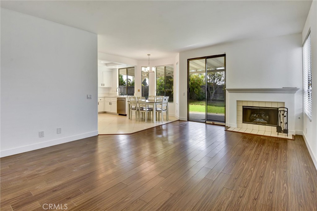 MLS #SR25260400 image #13