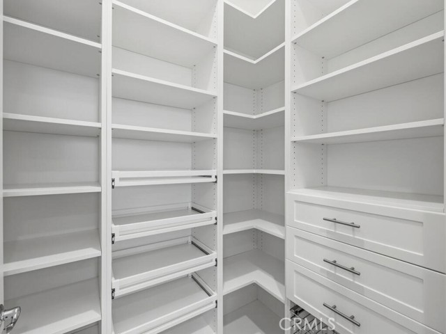 Detail Gallery Image 9 of 75 For 10866 Rojo Ct, Cypress,  CA 90720 - 3 Beds | 3/1 Baths