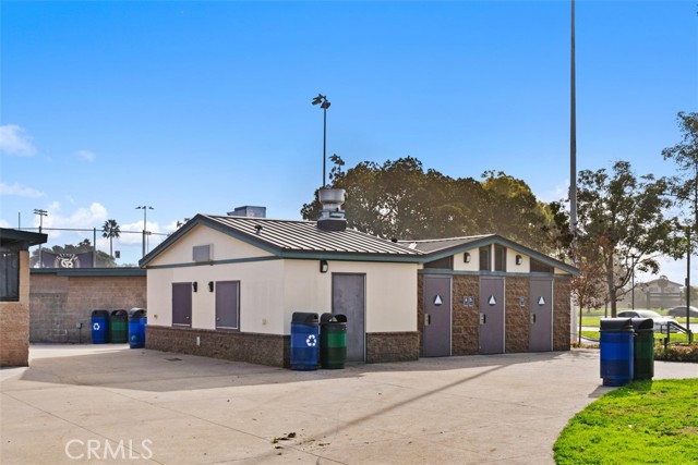 Detail Gallery Image 23 of 25 For 5851 Wellson Dr, Cypress,  CA 90630 - 3 Beds | 3 Baths