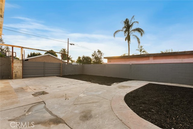 Detail Gallery Image 26 of 43 For 818 W 11th St, Pomona,  CA 91766 - 2 Beds | 2 Baths