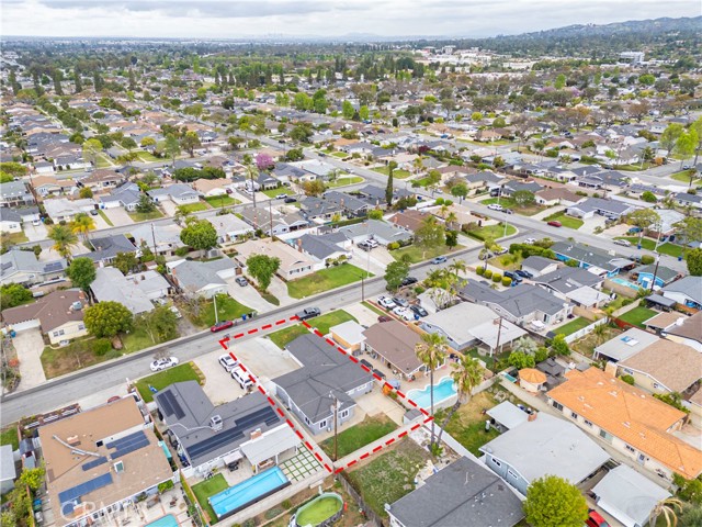 10930 Groveland Avenue, Whittier CA: https://media.crmls.org/medias/6720e474-9bc5-4d17-8d2e-bb84afff3d21.jpg