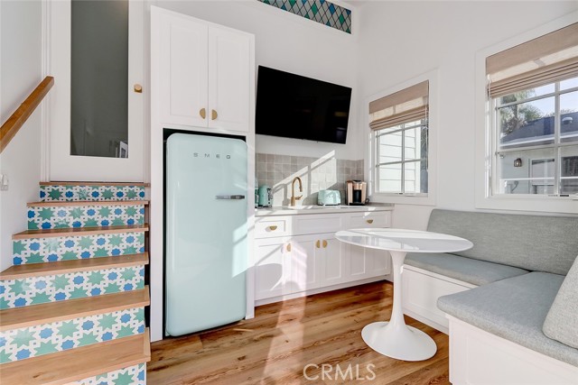 861 12th Court, Manhattan Beach, California 90266, 3 Bedrooms Bedrooms, ,2 BathroomsBathrooms,Residential,Sold,12th,SB21259266