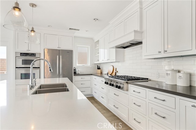 31032 Aliso Circle, Laguna Beach CA: https://media.crmls.org/medias/672295d0-f4db-4865-8899-b3f03c235a10.jpg