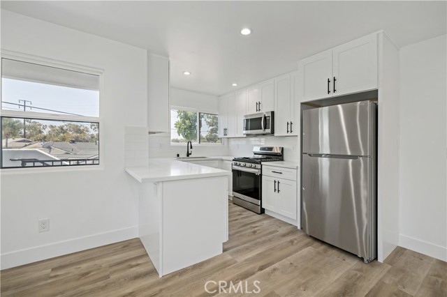 Detail Gallery Image 34 of 41 For 4574 Shadeway Rd, Lakewood,  CA 90713 - 8 Beds | 6 Baths
