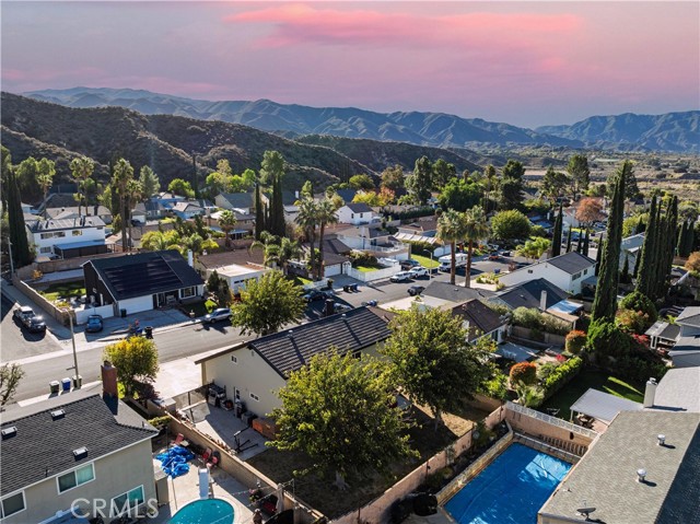 Detail Gallery Image 46 of 46 For 28975 Lotusgarden Dr, Canyon Country,  CA 91387 - 4 Beds | 3 Baths