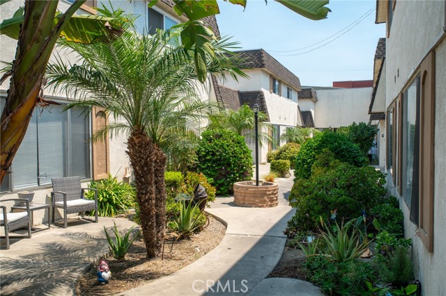 927 S Webster Avenue, Anaheim CA: https://media.crmls.org/medias/6722d267-7357-4d4d-9539-7aaee0030e9d.jpg