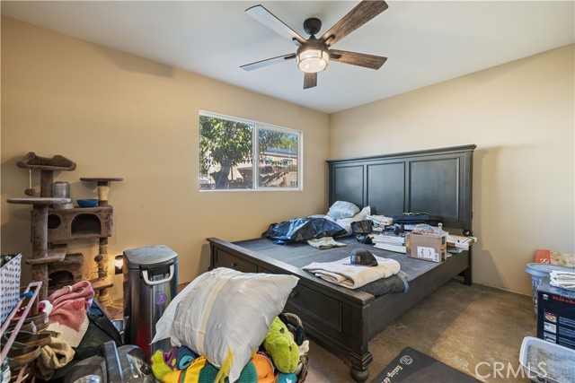 Detail Gallery Image 14 of 44 For 28975 Lotusgarden, Canyon Country,  CA 91387 - 4 Beds | 3 Baths