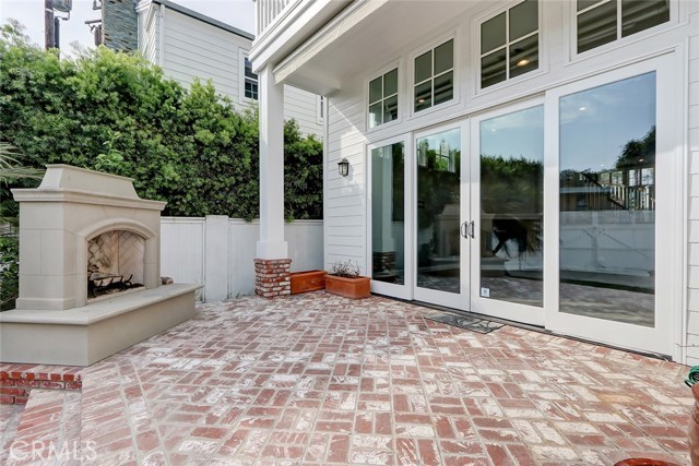 576 27th Street, Manhattan Beach CA: https://media.crmls.org/medias/672401e0-7e4f-4925-94de-e1d158a610a1.jpg
