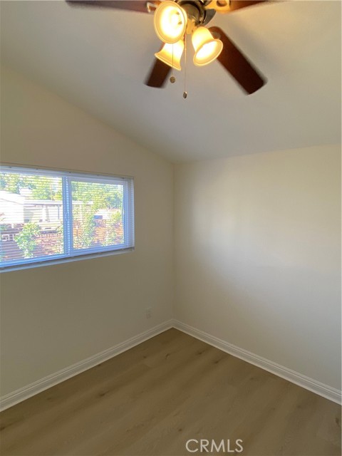 Detail Gallery Image 16 of 21 For 19137 Pleasantdale, Canyon Country,  CA 91351 - 4 Beds | 2 Baths