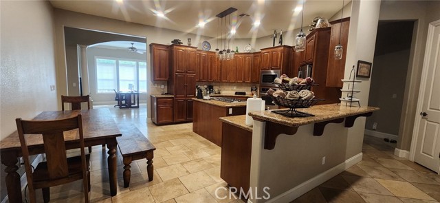 Detail Gallery Image 7 of 19 For 9260 Miners Xing, Loomis,  CA 95650 - 4 Beds | 2/1 Baths