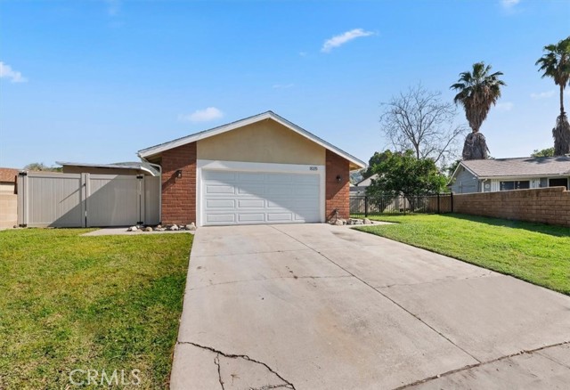 Detail Gallery Image 2 of 33 For 1025 Altura, Riverside,  CA 92507 - 3 Beds | 2 Baths