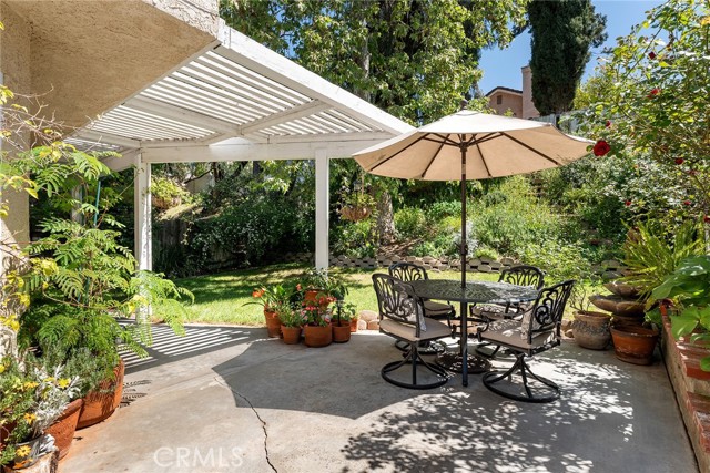 Detail Gallery Image 32 of 56 For 19852 Pandy Ct, Canyon Country,  CA 91351 - 3 Beds | 2/1 Baths