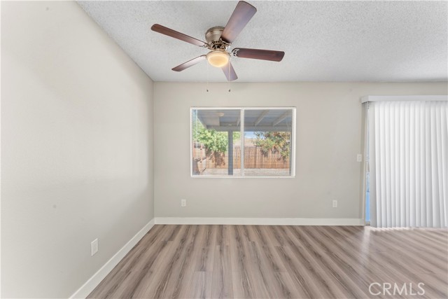 Detail Gallery Image 8 of 20 For 2020 La Mesa Ct, Hemet,  CA 92545 - 2 Beds | 2 Baths