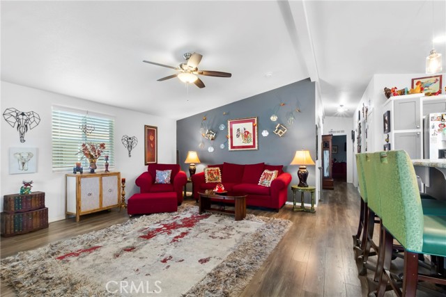 3700 Buchanan Street, Riverside CA: https://media.crmls.org/medias/67269d9b-038a-447e-be6e-c40b9f9dbc0f.jpg