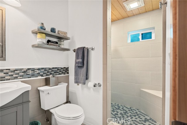 33003 Juniper Lane, Green Valley Lake CA: https://media.crmls.org/medias/67270056-afa5-4e7e-b874-1a843081be20.jpg