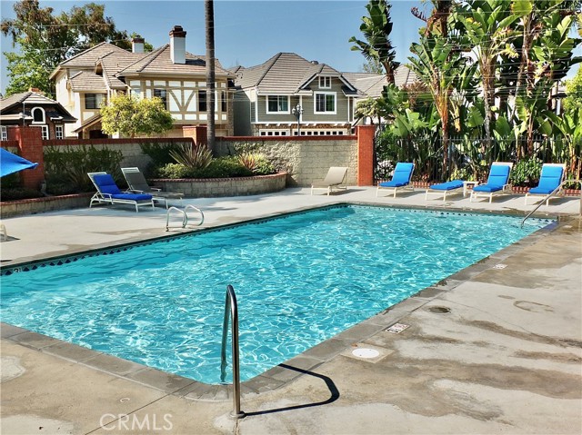 6225 Napoli Court, Long Beach CA: https://media.crmls.org/medias/6727b110-616e-4f20-971d-4547a65809df.jpg