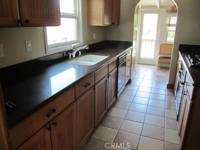 519 Francisca Avenue, Redondo Beach, California 90277, 3 Bedrooms Bedrooms, ,2 BathroomsBathrooms,Residential,Sold,Francisca,V12068332