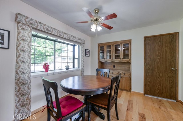 Detail Gallery Image 9 of 33 For 7664 N Gearhart Ave, Fresno,  CA 93720 - 3 Beds | 2 Baths