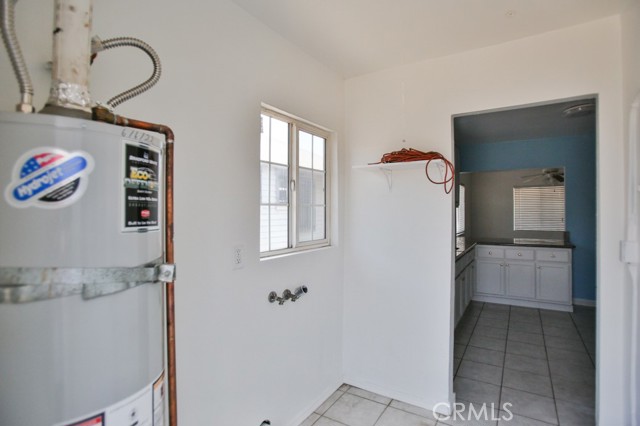 531 W 61st Street, Los Angeles CA: https://media.crmls.org/medias/67286bd3-1f89-4213-a163-93d801db0a6a.jpg