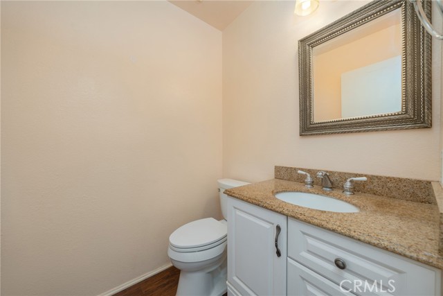 Detail Gallery Image 8 of 25 For 5825 E Creekside Ave #10,  Orange,  CA 92869 - 3 Beds | 1/1 Baths