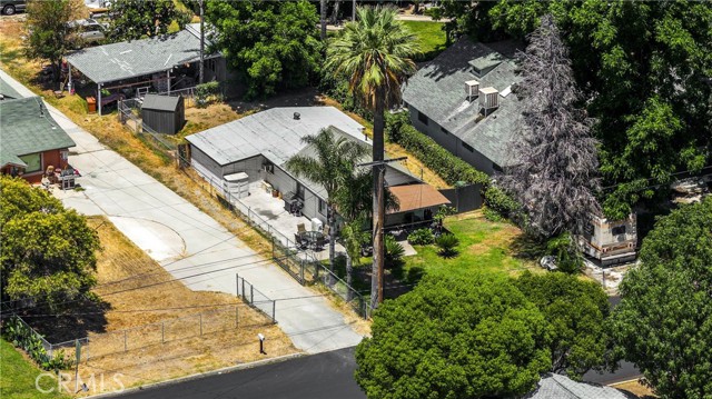 1003 Stevenson Street, Colton CA: https://media.crmls.org/medias/67290120-a404-480e-bf9a-a08c173265cf.jpg