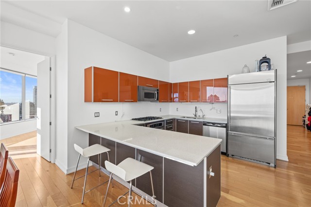 Detail Gallery Image 3 of 23 For 801 S Grand #1611,  Los Angeles,  CA 90017 - 2 Beds | 2 Baths