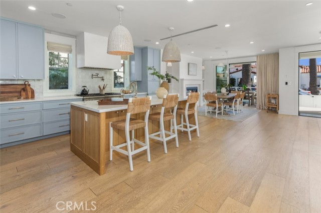 Detail Gallery Image 18 of 75 For 153 Granada Ave, Long Beach,  CA 90803 - 5 Beds | 4 Baths