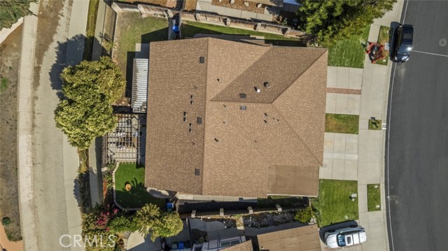 Detail Gallery Image 2 of 33 For 2019 Covington Ave, Simi Valley,  CA 93065 - 2 Beds | 2 Baths