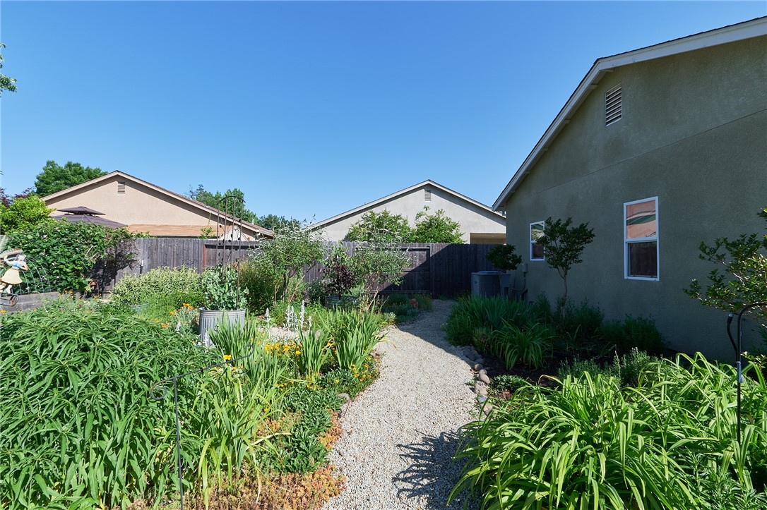 Detail Gallery Image 37 of 40 For 2839 Clark Way, Chico,  CA 95973 - 3 Beds | 2 Baths