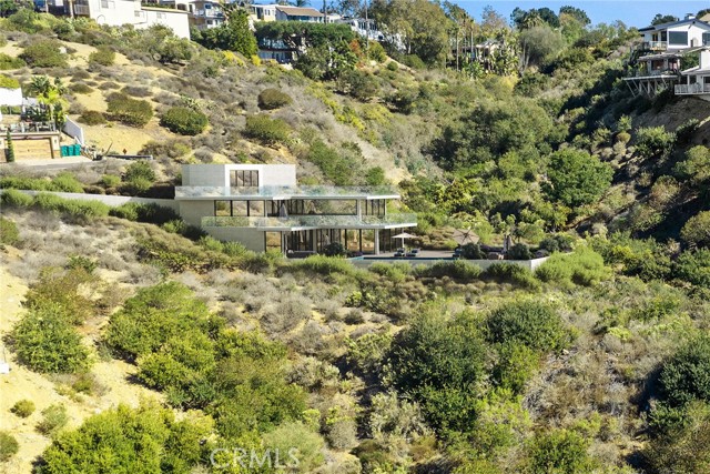 Detail Gallery Image 7 of 22 For 749 Marlin Drive, Laguna Beach,  CA 92651 - – Beds | – Baths