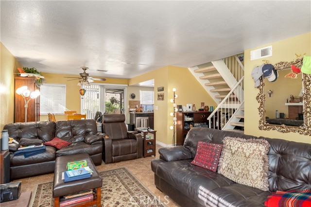 Detail Gallery Image 9 of 29 For 638 W Virginia, Rialto,  CA 92376 - 3 Beds | 2/1 Baths