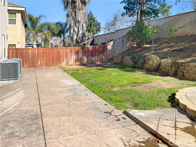 17562 Calle De Amigos, Moreno Valley, California 92551, 5 Bedrooms Bedrooms, ,3 BathroomsBathrooms,Single Family Residence,For Sale,Calle De Amigos,IV25042485