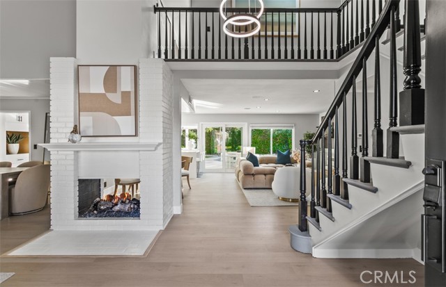 Detail Gallery Image 2 of 37 For 9882 Kings Canyon, Huntington Beach,  CA 92646 - 4 Beds | 2/1 Baths