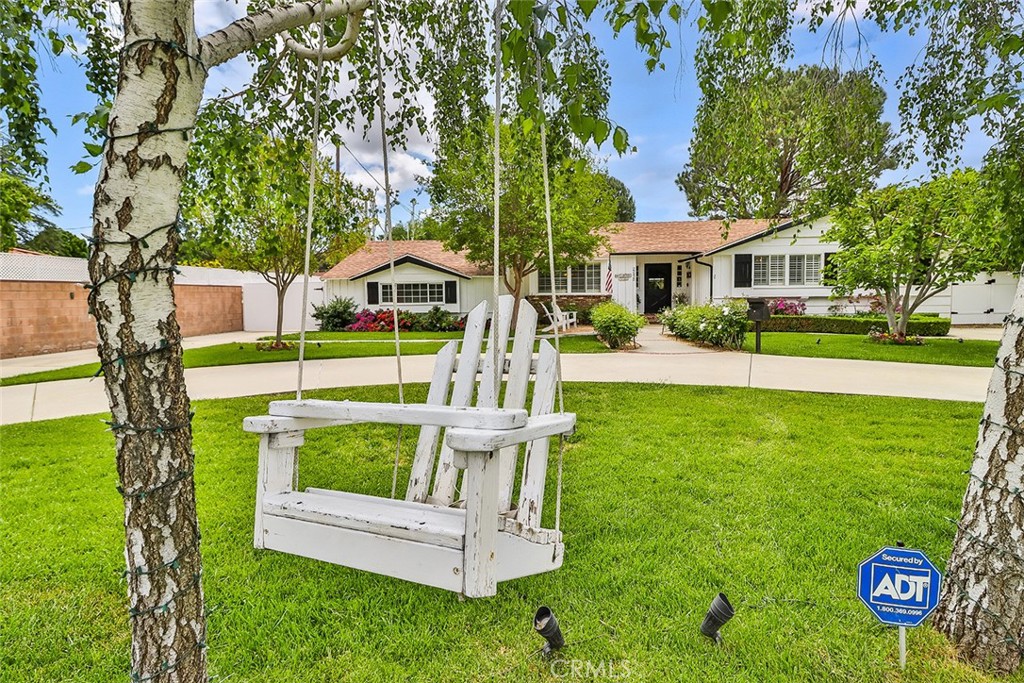 22420 Gilmore, West Hills, CA 91307